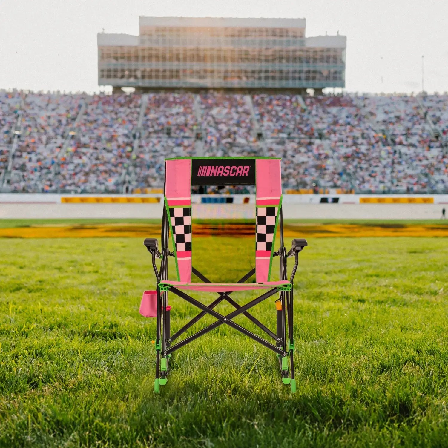 Roadtrip Rocker Bundle - NASCAR Pink - Image 9
